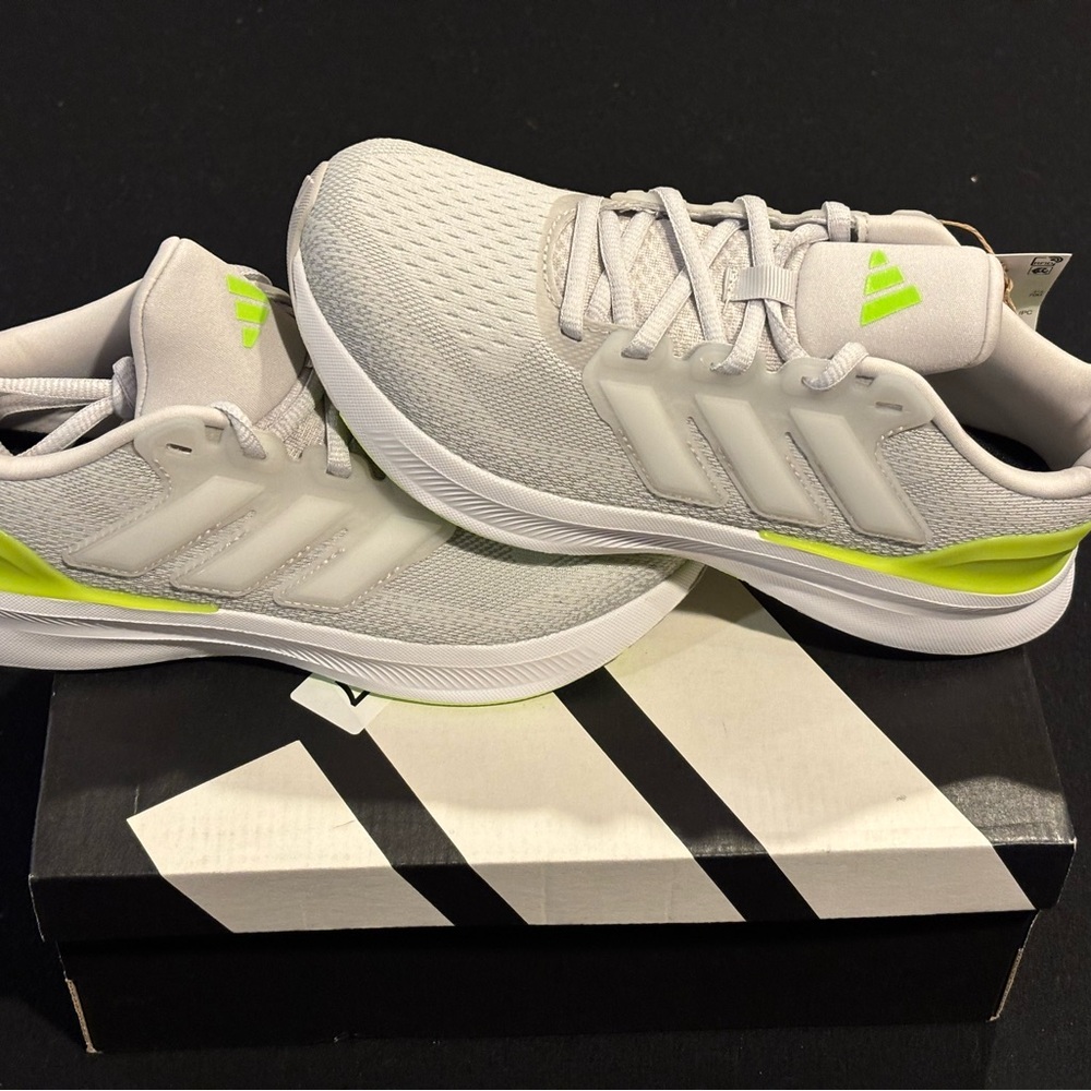 adidas Ultra Run 5 J Unisex Running Shoes Child Size 4 Brand New In Box unisex